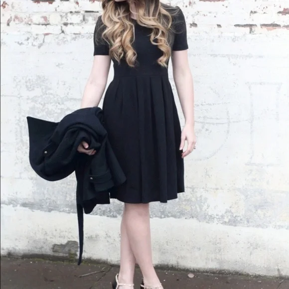 Lularoe Dresses | Lularoe Nicole Noir Black Dress Circle Skirt | Color: Black | Size: M | Ellenfulp's Closet